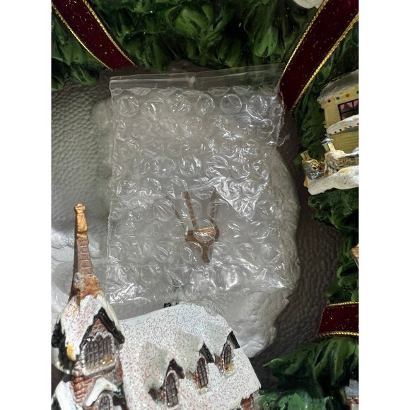 Thomas Kinkade Illuminated "Christmas Village" Wreath - Picture 12 of 12